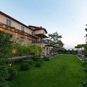 **** Hotel Relais San Vigilio Al Castello Italia